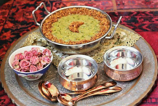 طرز تهیه‌ی آش سبزی؛ با گوشت و بدون گوشت