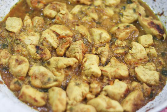 زرشک پلو دمی با مرغ و کرفس