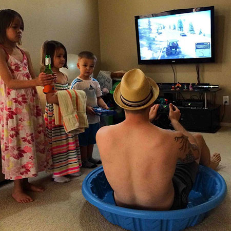 هیچ وقت بچهها را با پدرانشان تنها نگذارید! هیچ وقت بچهها را با پدرانشان تنها نگذارید!