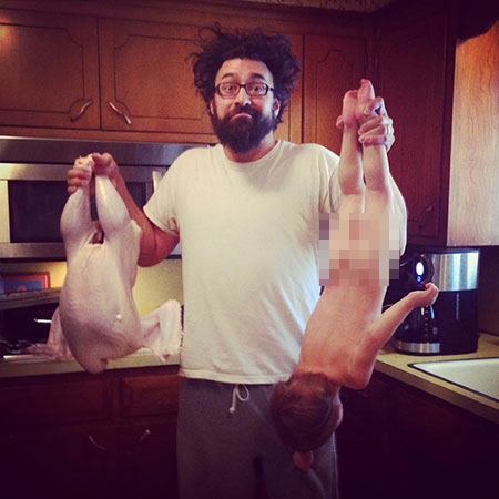 هیچ وقت بچهها را با پدرانشان تنها نگذارید! هیچ وقت بچهها را با پدرانشان تنها نگذارید!