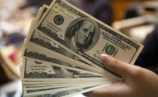 نقش کم‌رنگ دلار در جهانگردی