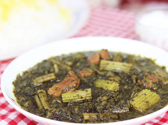 طرز تهیه خورشت کرفس
