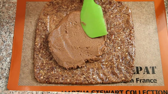 طرز تهیه‌ی رنگینک رولتی؛ ساده و مجلسی