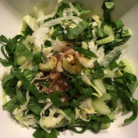 طرز تهیه سالاد میگو و اسفناج مرحله به مرحله طرز تهیه سالاد میگو و اسفناج مرحله به مرحله