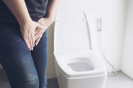 بی اختیاری ادرار؛ از دلایل تا پیشگیری