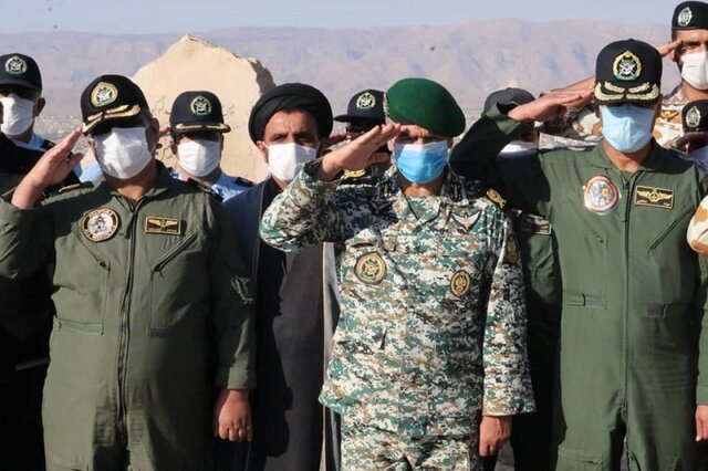 برپایی همایش پیاده‌روی مشترک تکاوران تیپ ۵۵ هوابرد ارتش و کارکنان پایگاه شهید دوران


