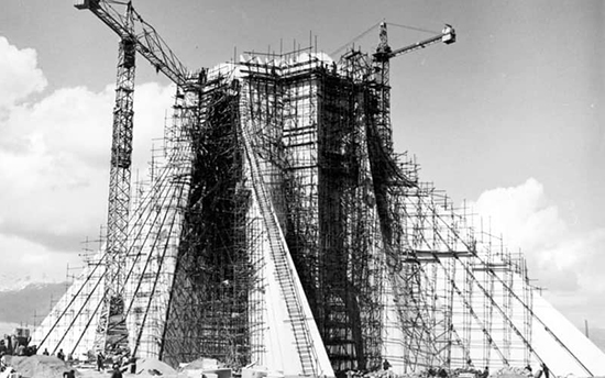 آزادی چطور در غرب تهران نشست