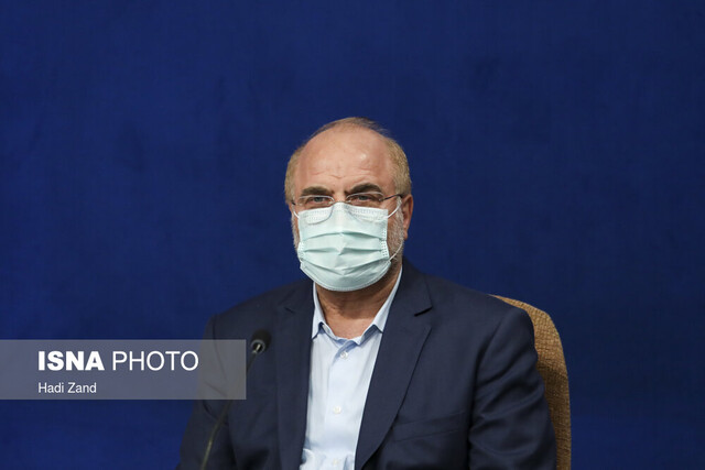 قالیباف: امیدواریم طرح «حمایت معیشتی از مردم» مانع از کوچک شدن سفرۀ خانوارها شود قالیباف: امیدواریم طرح «حمایت معیشتی از مردم» مانع از کوچک شدن سفرۀ خانوارها شود