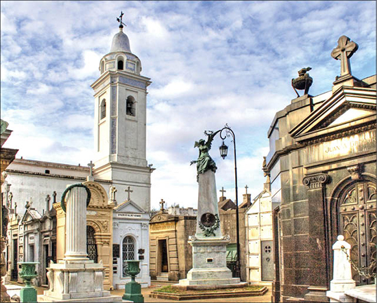 گورستان‌های عجیب و غریب!