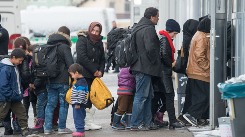 گلایه افغانهای ایران؛ تبعیض ممتد از مترو تا مسجد گلایه افغانهای ایران؛ تبعیض ممتد از مترو تا مسجد