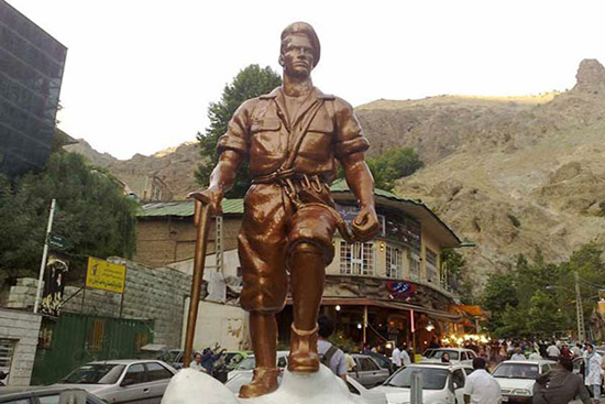 بلاتکلیف؛ اسیدپاشیِ اصفهان، قمهکشیِ تهران و پزشک تبریزی بلاتکلیف؛ اسیدپاشیِ اصفهان، قمهکشیِ تهران و پزشک تبریزی