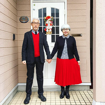 این زوج ۳۷ سال است که لباس‌های ست می‌پوشند