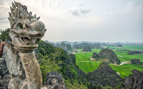 ۱۰ مجسمه غول پیکر که به جاذبه توریستی کشور‌ها بدل شده اند