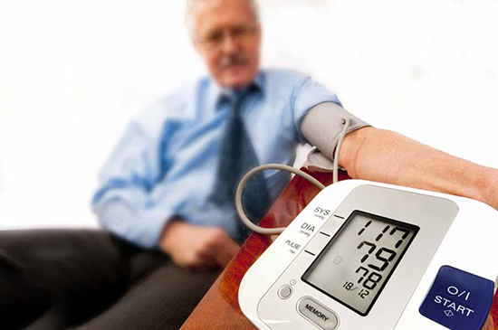 فشار خون پایین؛ از علت تا درمان افت فشار خون