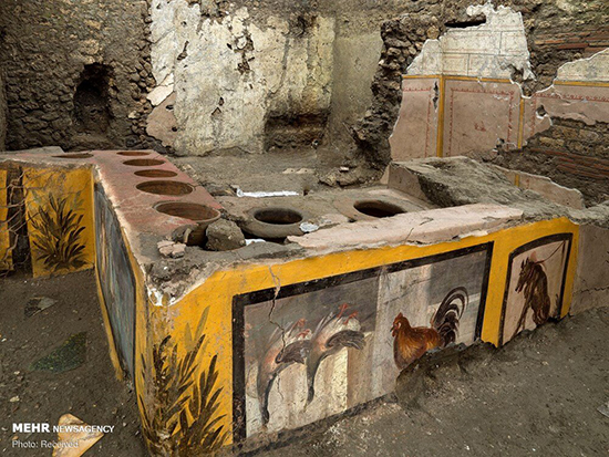 کشف اغذیه فروشی دو هزار ساله در رم باستان