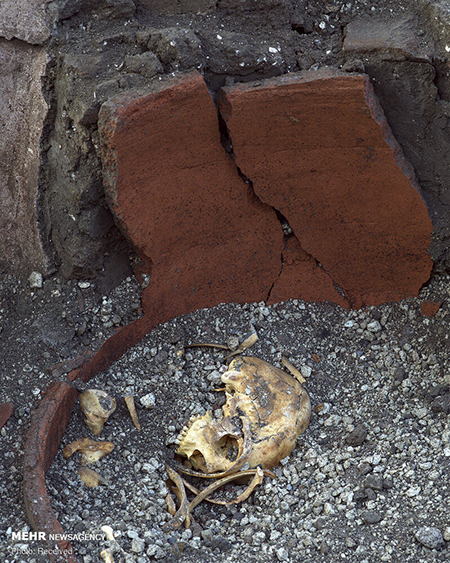 کشف اغذیه فروشی دو هزار ساله در رم باستان