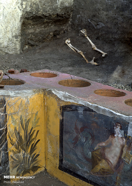 کشف اغذیه فروشی دو هزار ساله در رم باستان