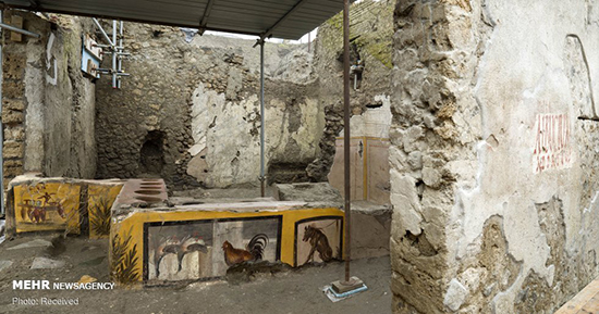 کشف اغذیه فروشی دو هزار ساله در رم باستان