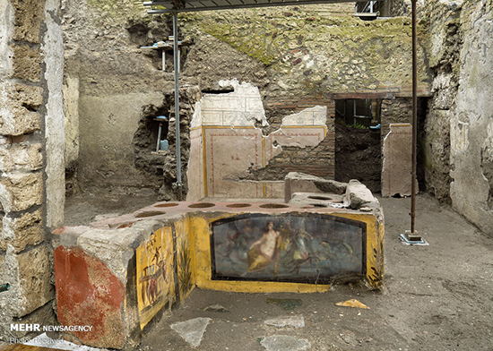 کشف اغذیه فروشی دو هزار ساله در رم باستان