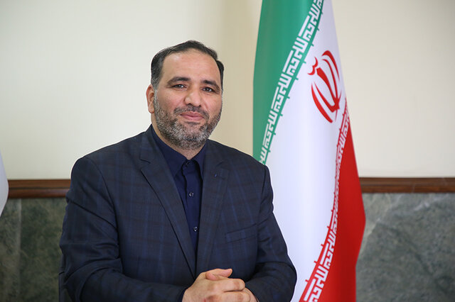 سختی های گذرا نباید جوانان را از اصل انقلاب دلسرد کند/  تحلیل درست ارایه بدهیم
