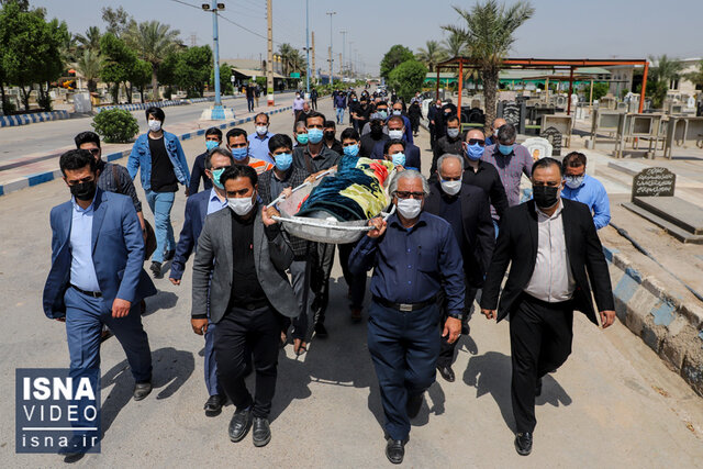 ویدئو / تشییع پیکر قاسم آهنین‌جان در اهواز